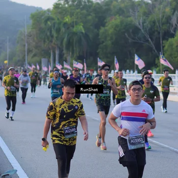 Runner Photo 7107975