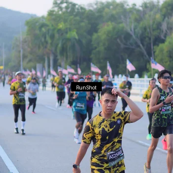 Runner Photo 7107987