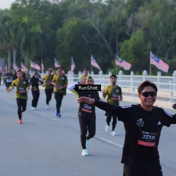 Runner Photo 7107993
