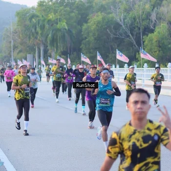 Runner Photo 7107994