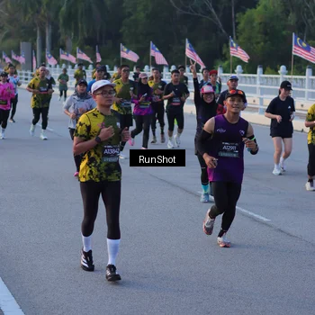 Runner Photo 7108006
