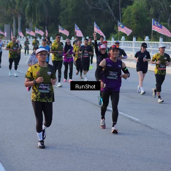 Runner Photo 7108007