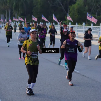 Runner Photo 7108008