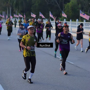 Runner Photo 7108009