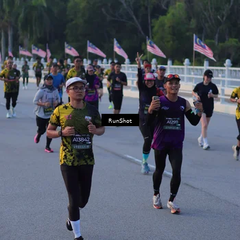 Runner Photo 7108013