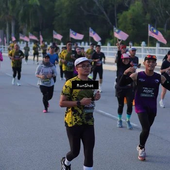 Runner Photo 7108019