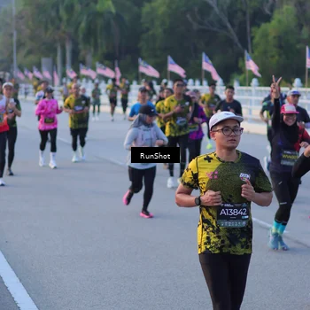 Runner Photo 7108024