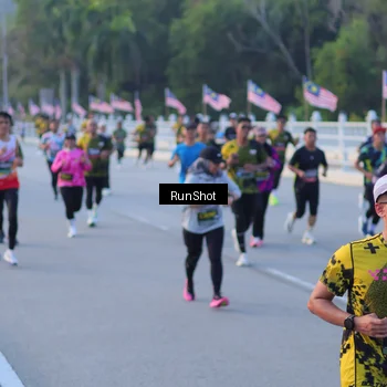 Runner Photo 7108034