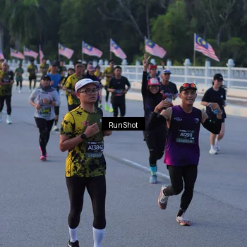 Runner Photo 7108035