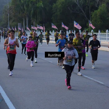 Runner Photo 7108038