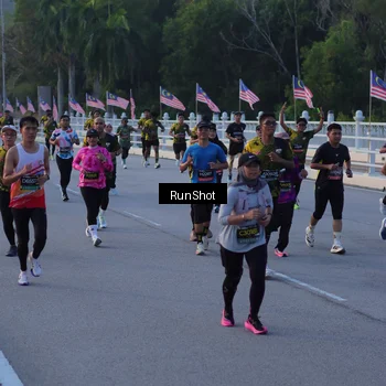 Runner Photo 7108039