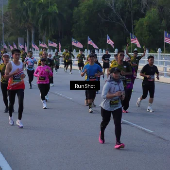 Runner Photo 7108045