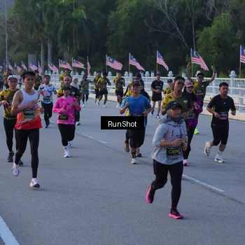 Runner Photo 7108046