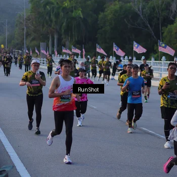Runner Photo 7108052