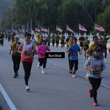 Runner Photo 7108053
