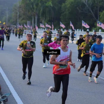 Runner Photo 7108061