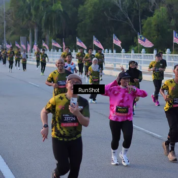 Runner Photo 7108090