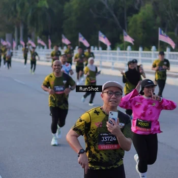 Runner Photo 7108092