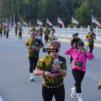 Runner Photo 7108093