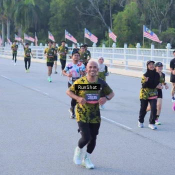 Runner Photo 7108107