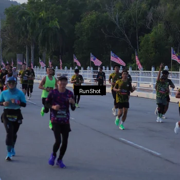 Runner Photo 7108130