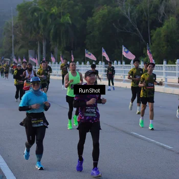 Runner Photo 7108133