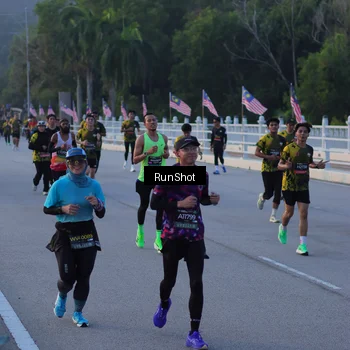 Runner Photo 7108134