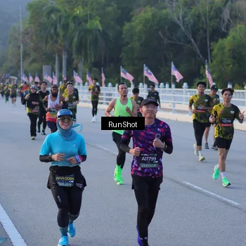 Runner Photo 7108137