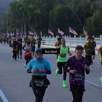 Runner Photo 7108142