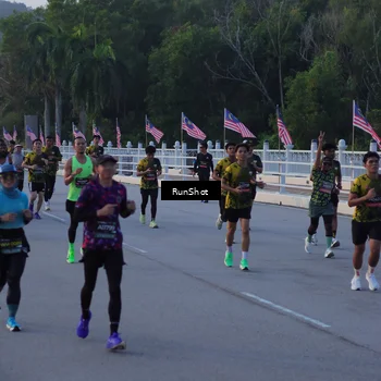 Runner Photo 7108156