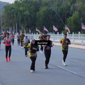 Runner Photo 7108194