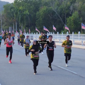 Runner Photo 7108197
