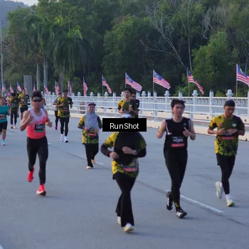 Runner Photo 7108200