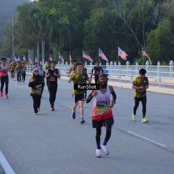 Runner Photo 7108201