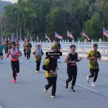 Runner Photo 7108202
