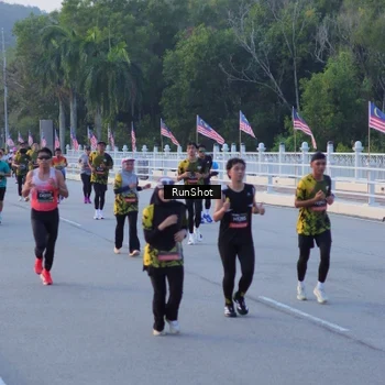 Runner Photo 7108203