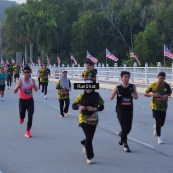 Runner Photo 7108209