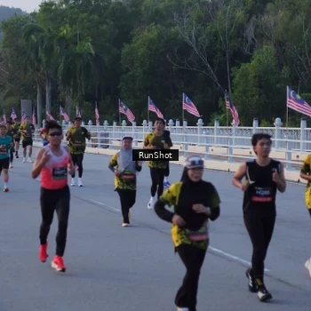 Runner Photo 7108210