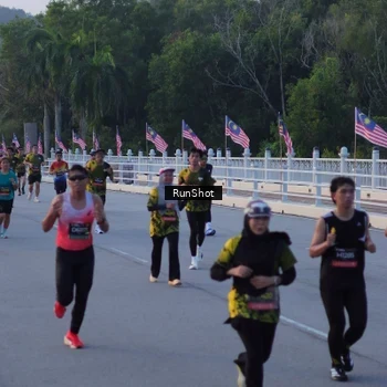 Runner Photo 7108213