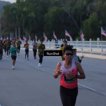 Runner Photo 7108235