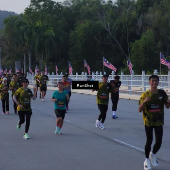 Runner Photo 7108236