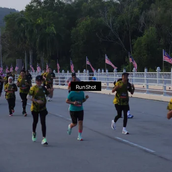 Runner Photo 7108243