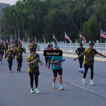 Runner Photo 7108250