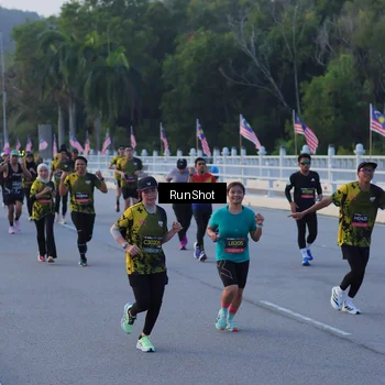 Runner Photo 7108252