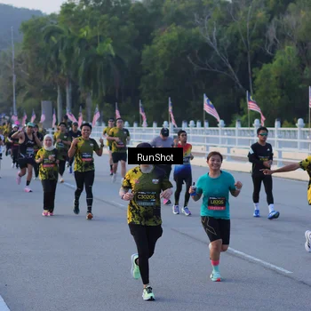 Runner Photo 7108256