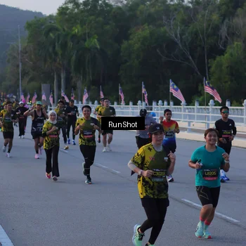 Runner Photo 7108265