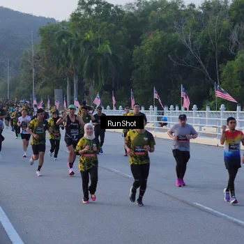 Runner Photo 7108274