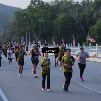 Runner Photo 7108281
