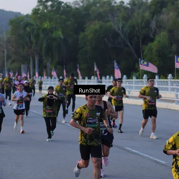 Runner Photo 7108299