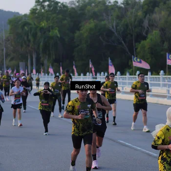 Runner Photo 7108300